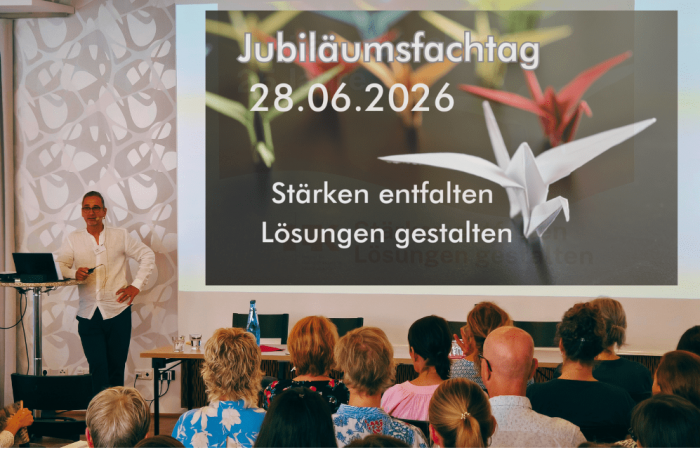 Kopie von Kopie von Kopie von Kopie von Kopie von Kopie von Kopie von Kopie von Kopie von Kopie von Kopie von Q. 26.10.24 WB Systemische Beratung 2025 (beige) HELLEN (Instagram-Post (45))